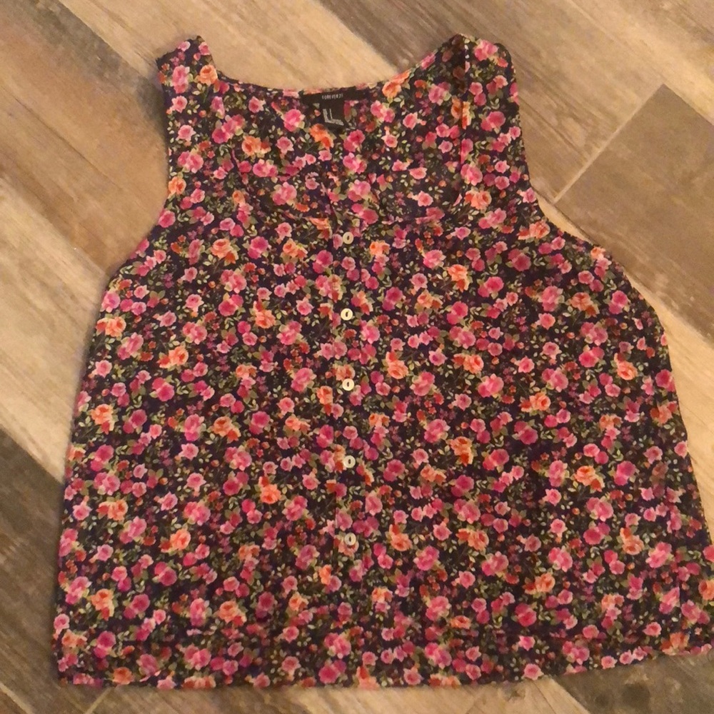 NWOT Floral crop top